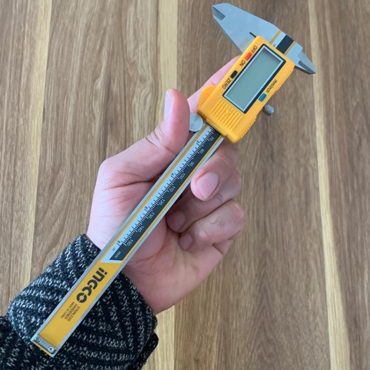 Caliper دیجیتال 150 میلی Tape Measure Brand Ingco Model Hdc011200 - Side View